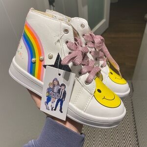 Lola and the Boys sneakers